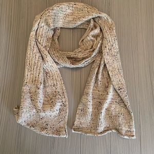 Universal Thread Scarf